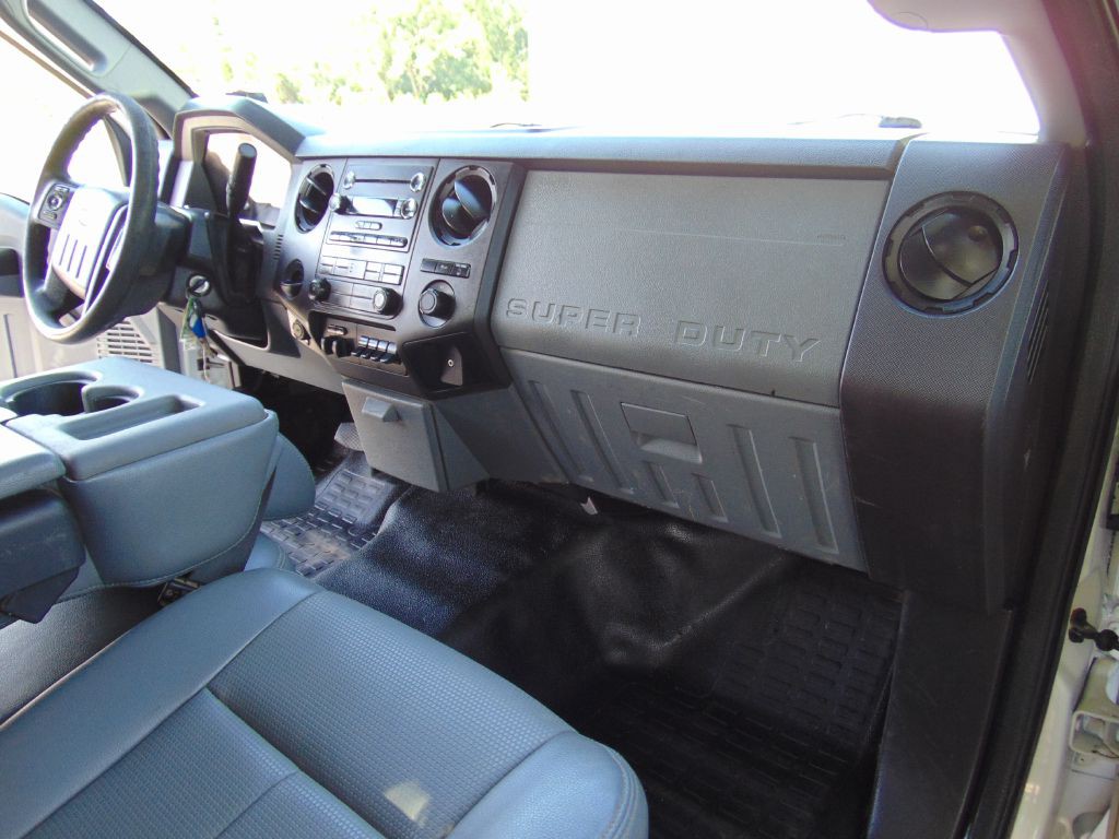 2013 Ford F-250 Image 24