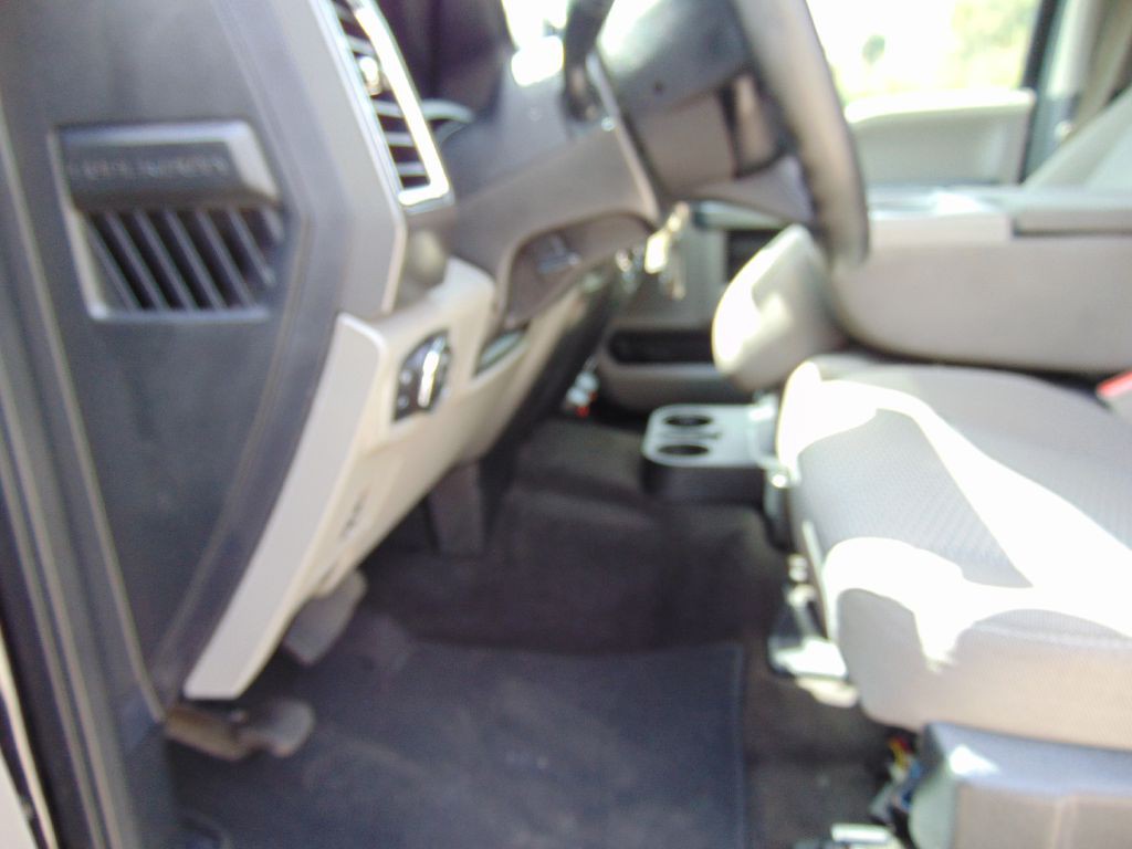 2017 Ford F-350 Image 18