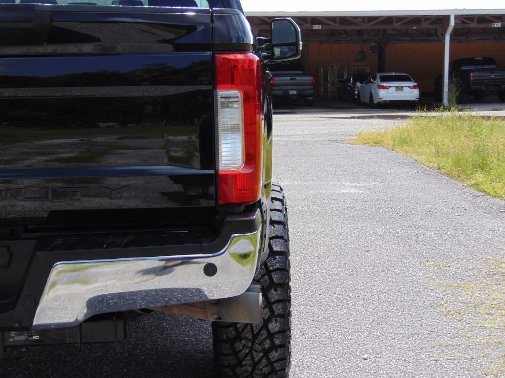 2017 Ford F-350 Image 24