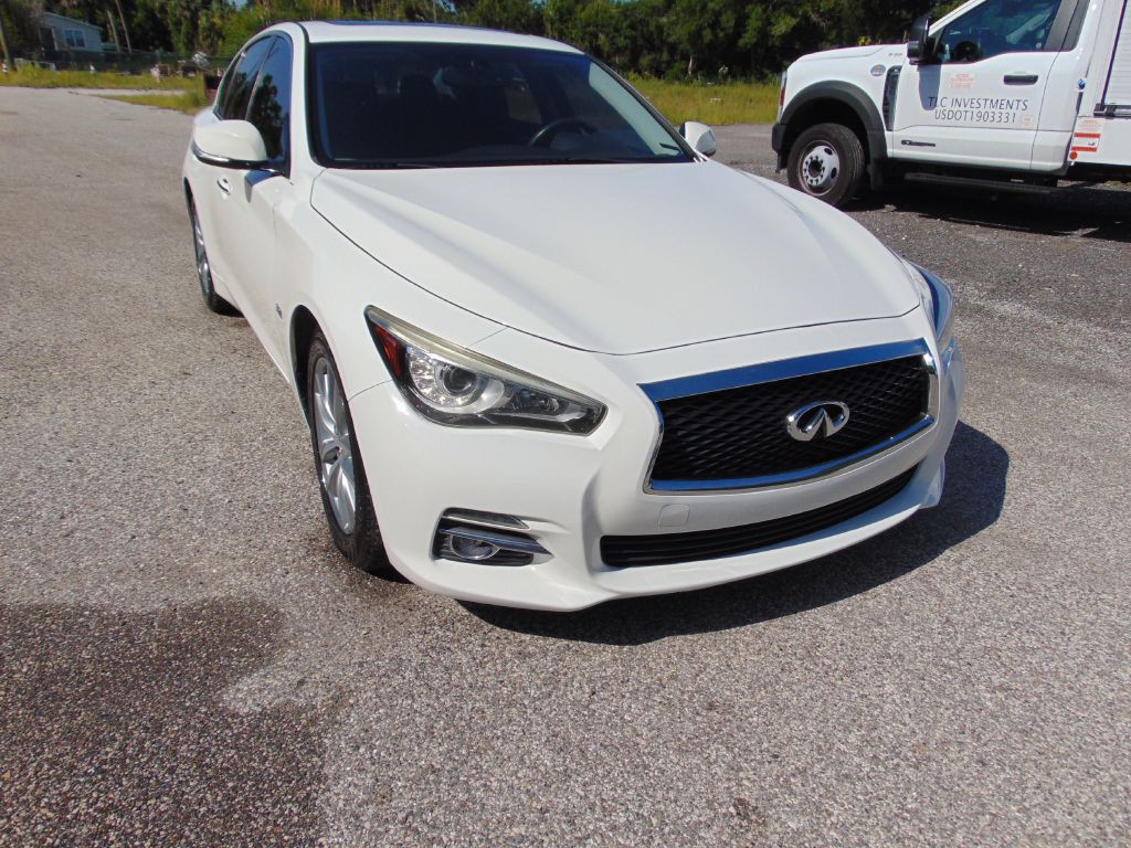 2017 INFINITI Q50 Image 2