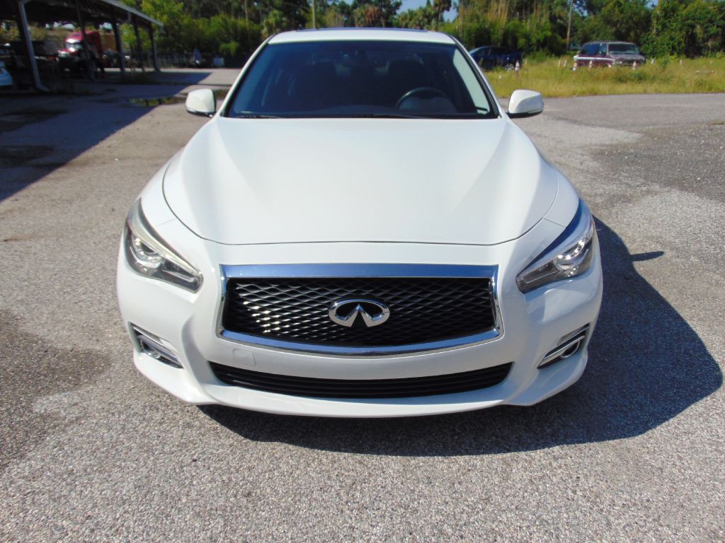 2017 INFINITI Q50 Image 3