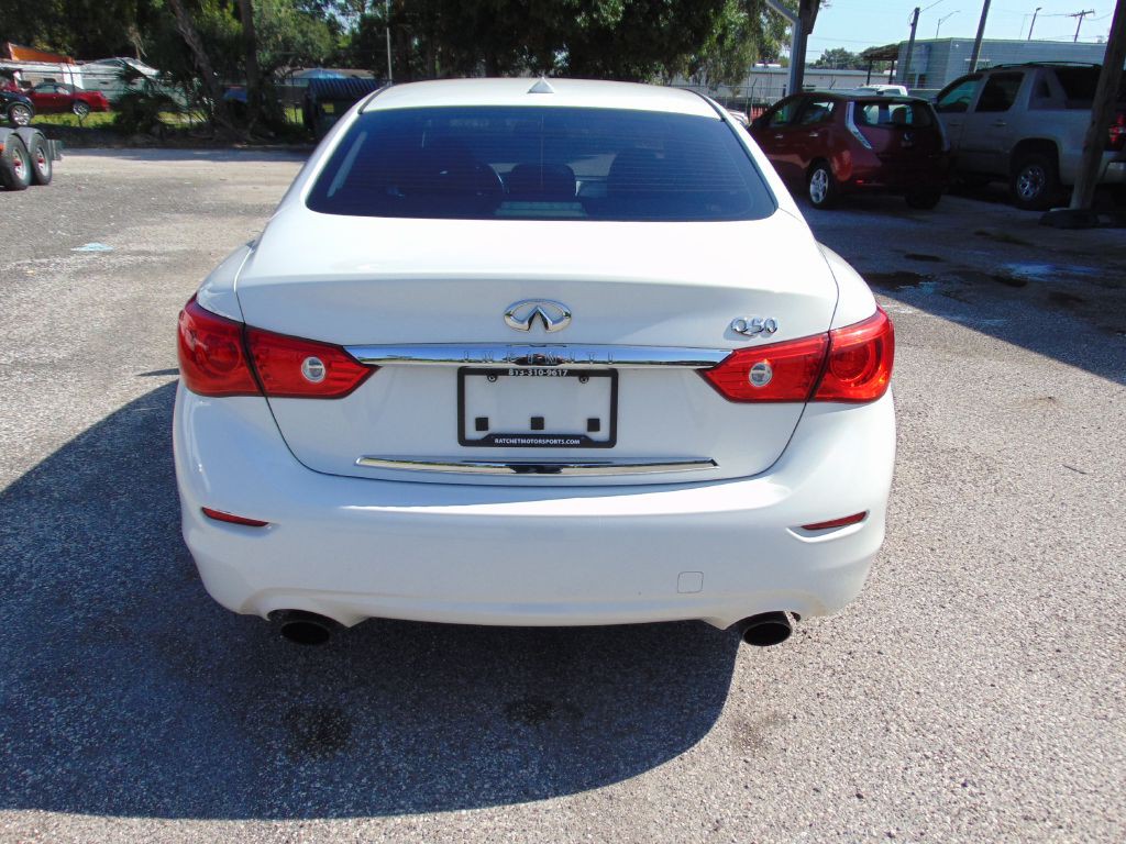 2017 INFINITI Q50 Image 8