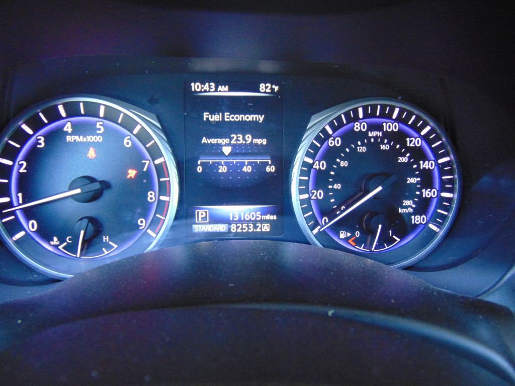2017 INFINITI Q50 Image 13