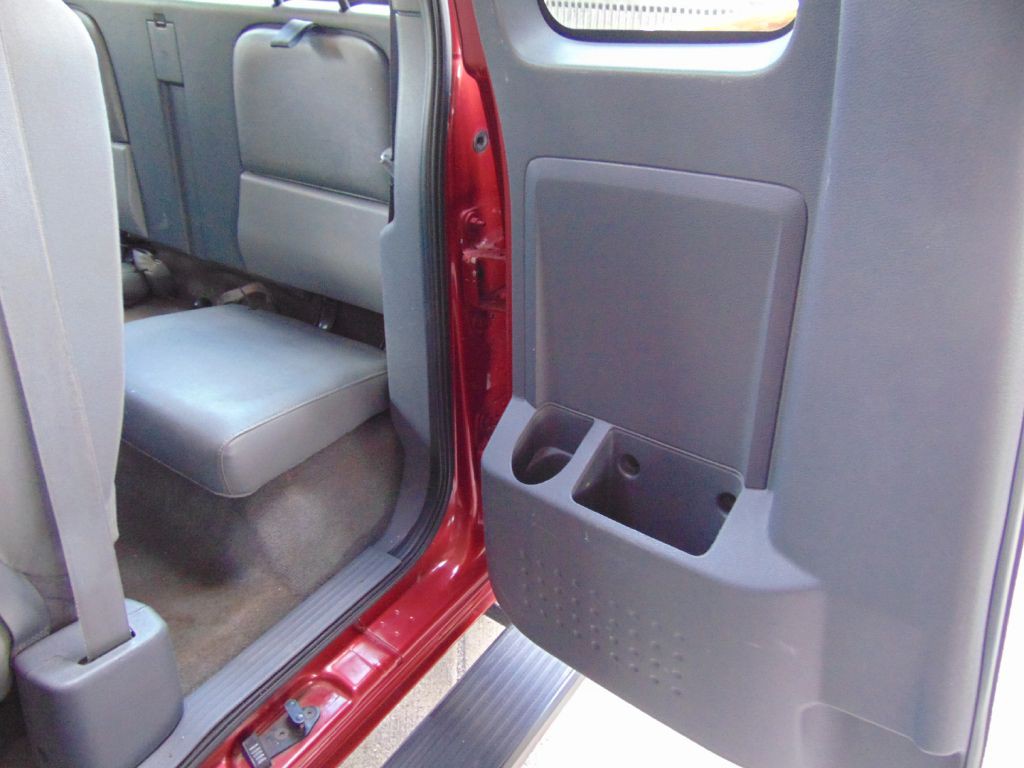 2006 Dodge Dakota Image 27