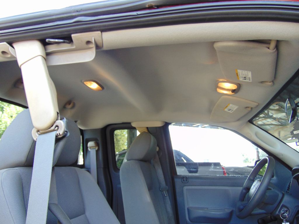 2006 Dodge Dakota Image 32