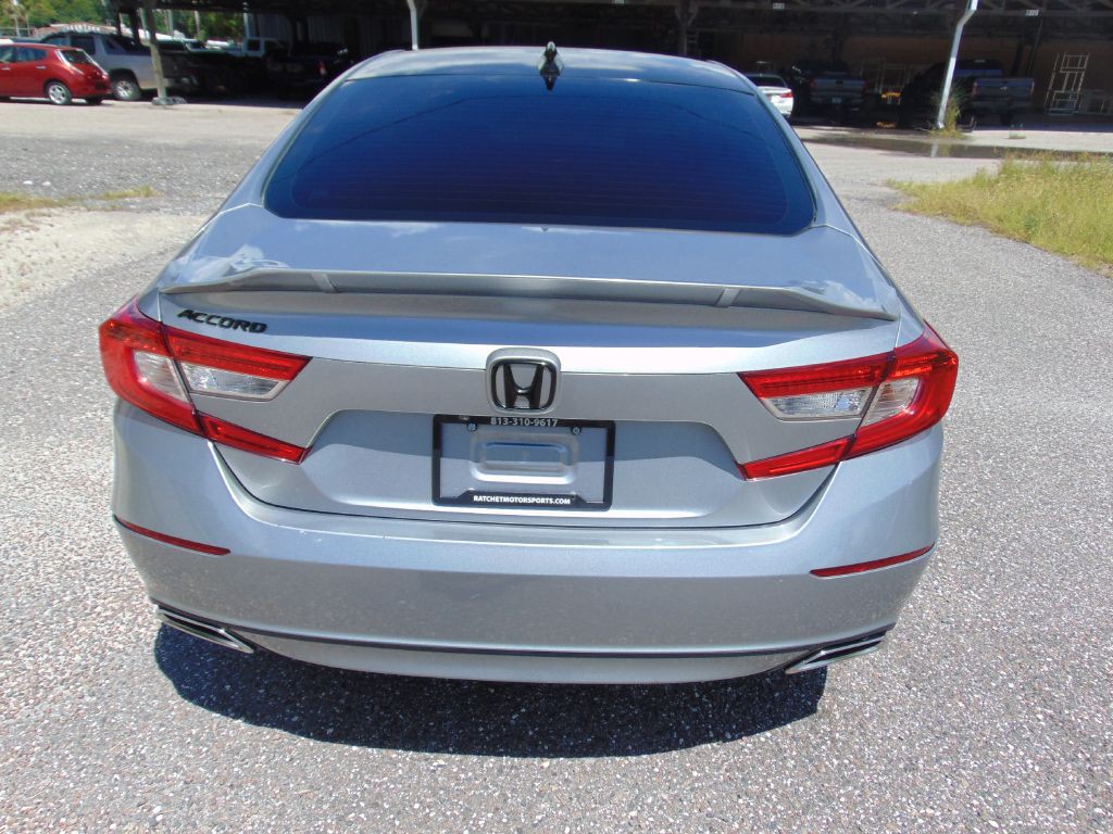 2018 Honda Accord Image 11