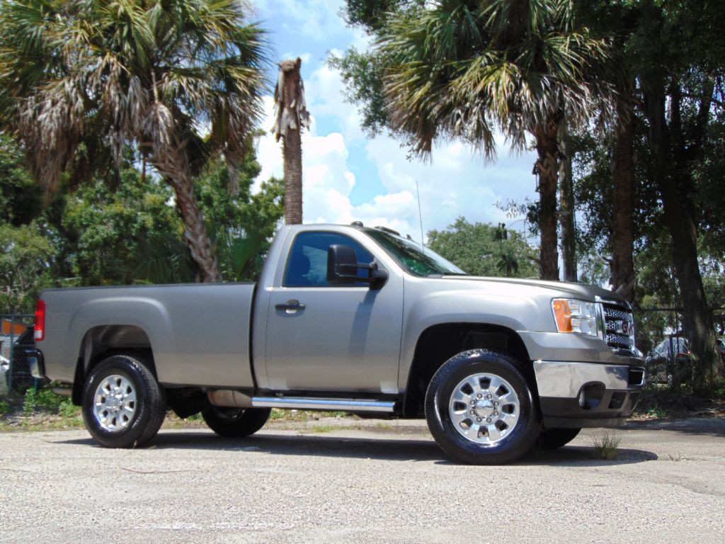 2013 GMC Sierra Image 1