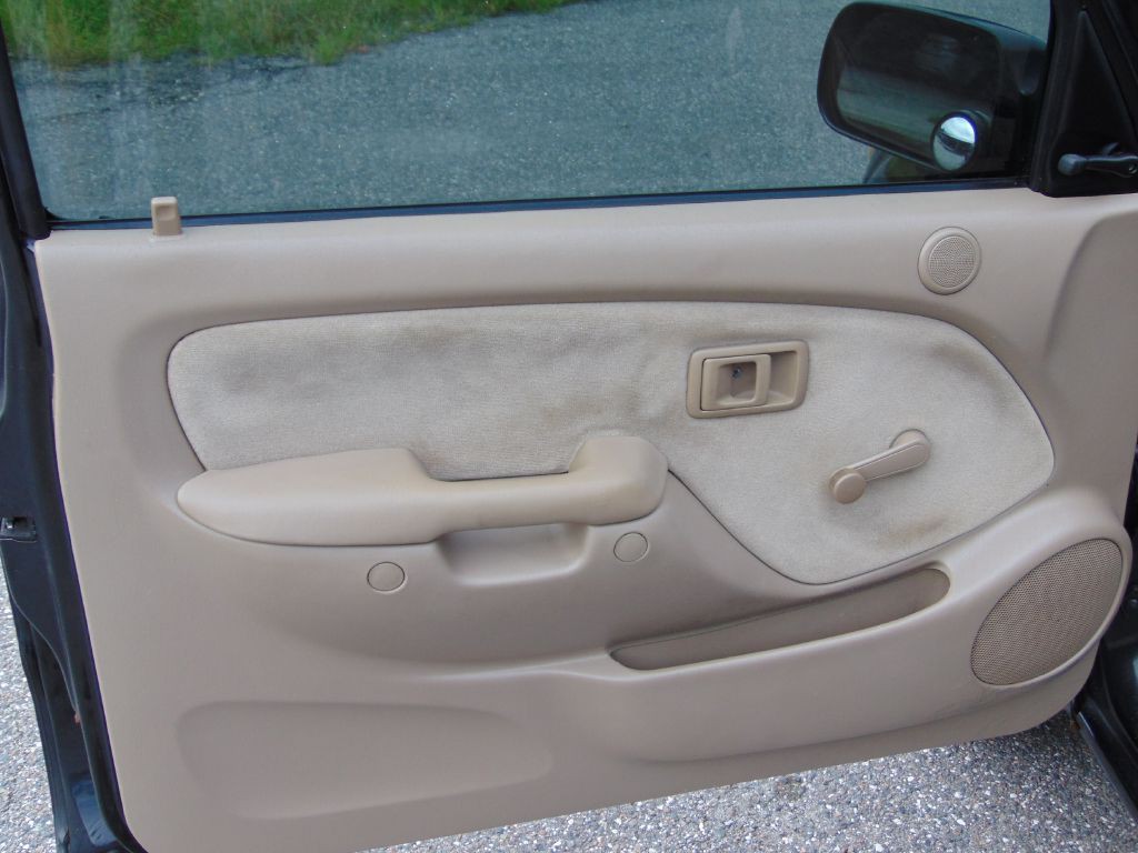 2001 Toyota Tacoma Image 20