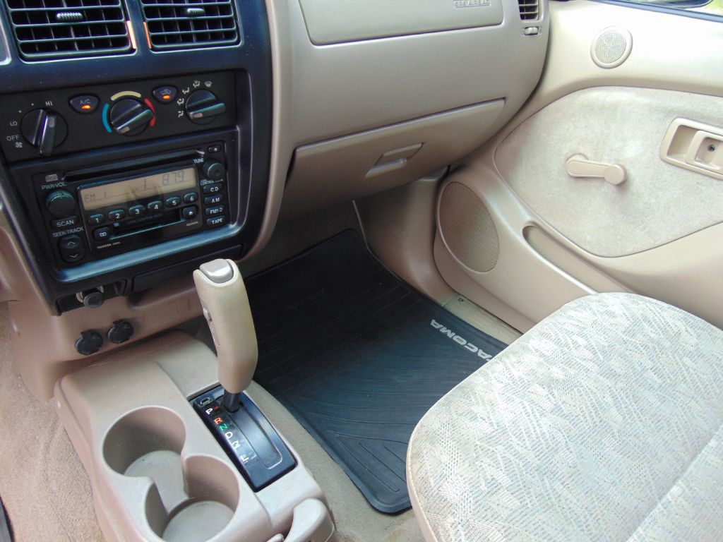 2001 Toyota Tacoma Image 25
