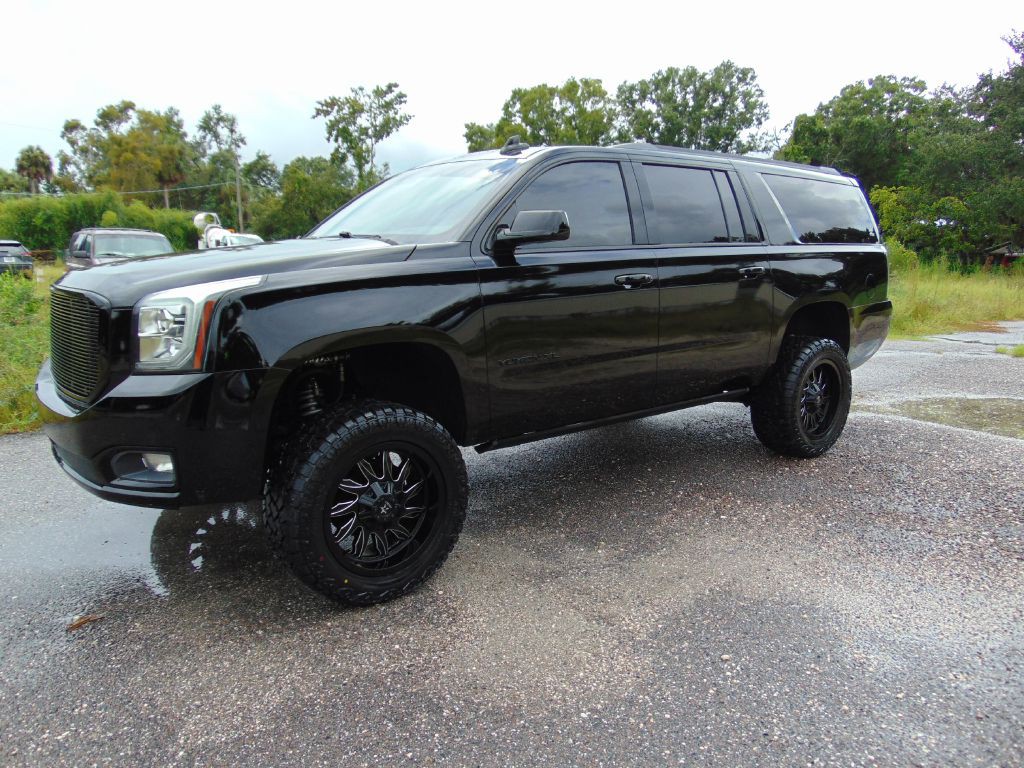 2017 GMC Yukon Image 6