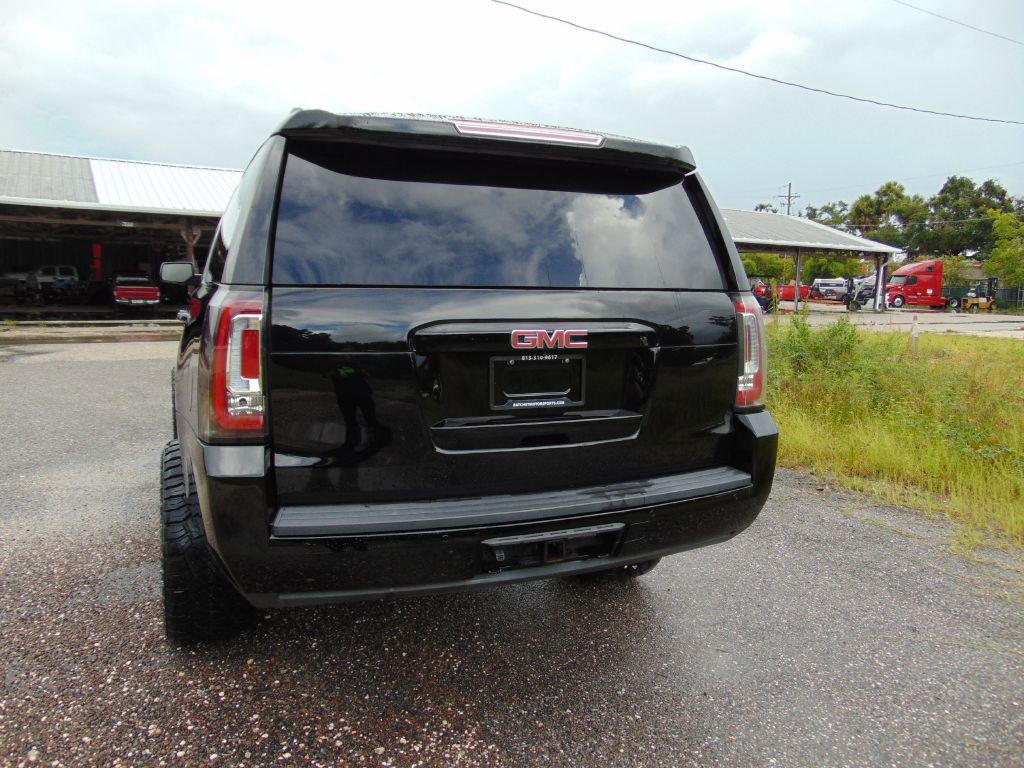 2017 GMC Yukon Image 10
