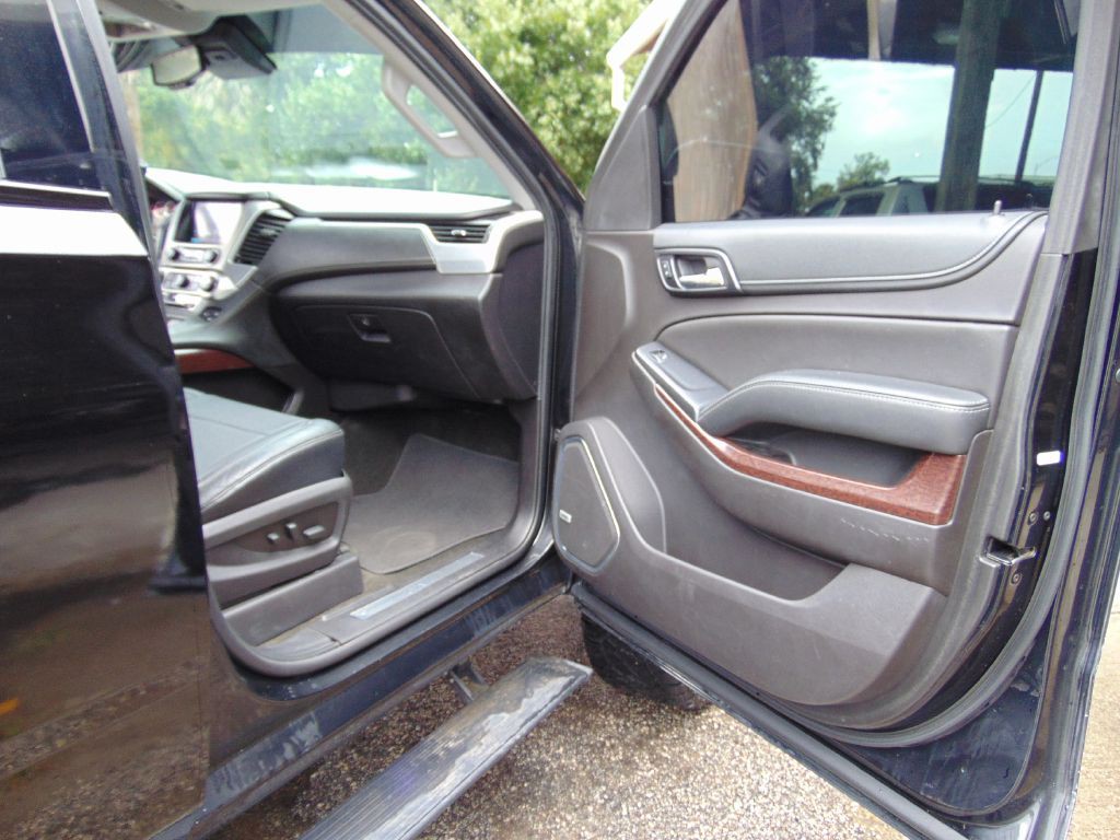 2017 GMC Yukon Image 28