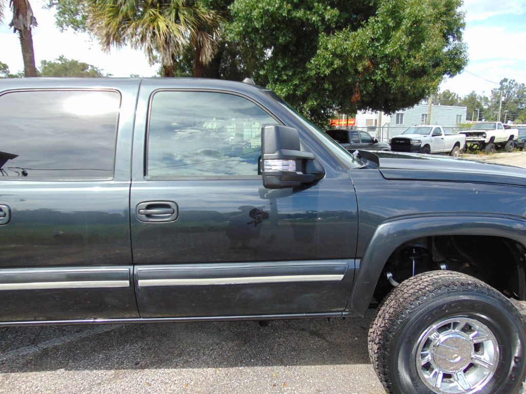 2005 Chevrolet Silverado 1500 Image 10