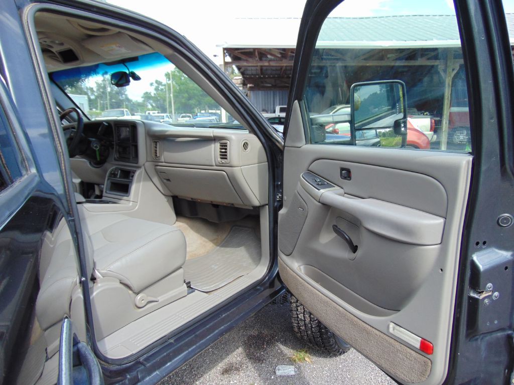 2005 Chevrolet Silverado 1500 Image 32