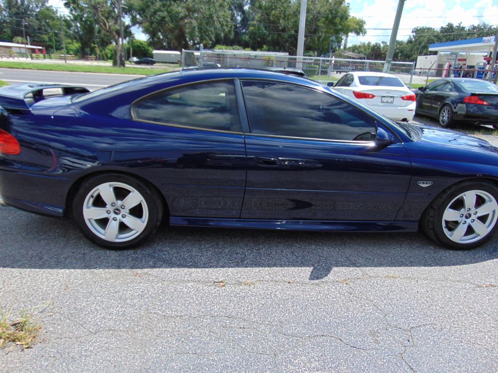2005 Pontiac GTO Image 22