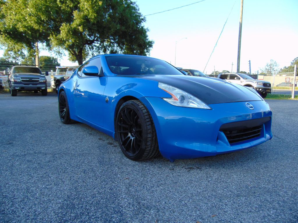 2010 Nissan 370Z Image 4