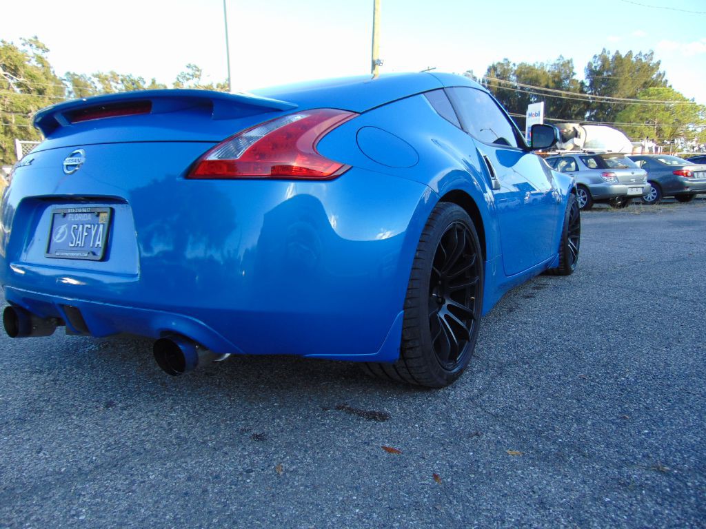 2010 Nissan 370Z Image 8