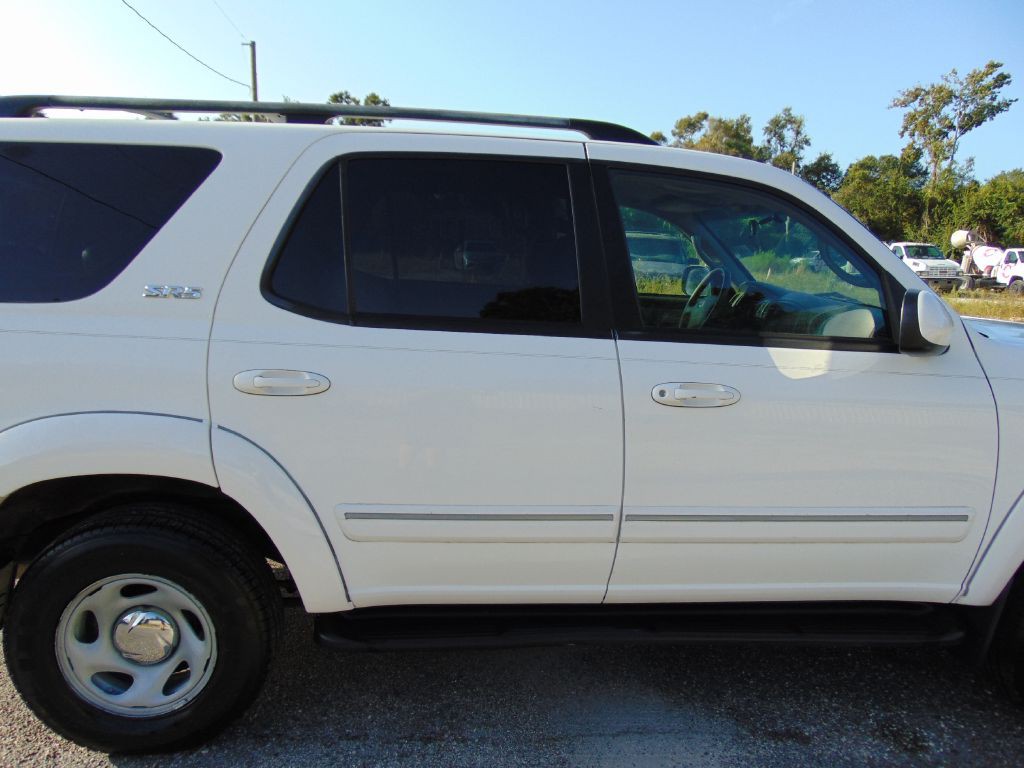 2005 Toyota Sequoia Image 13