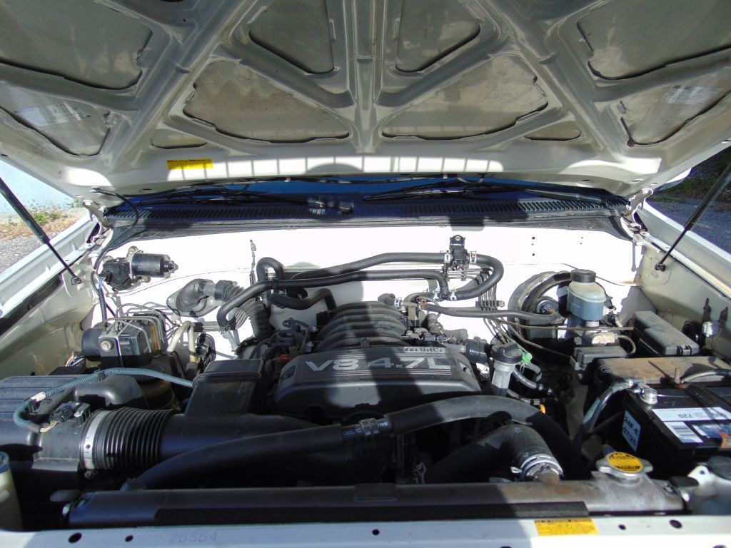 2005 Toyota Sequoia Image 32