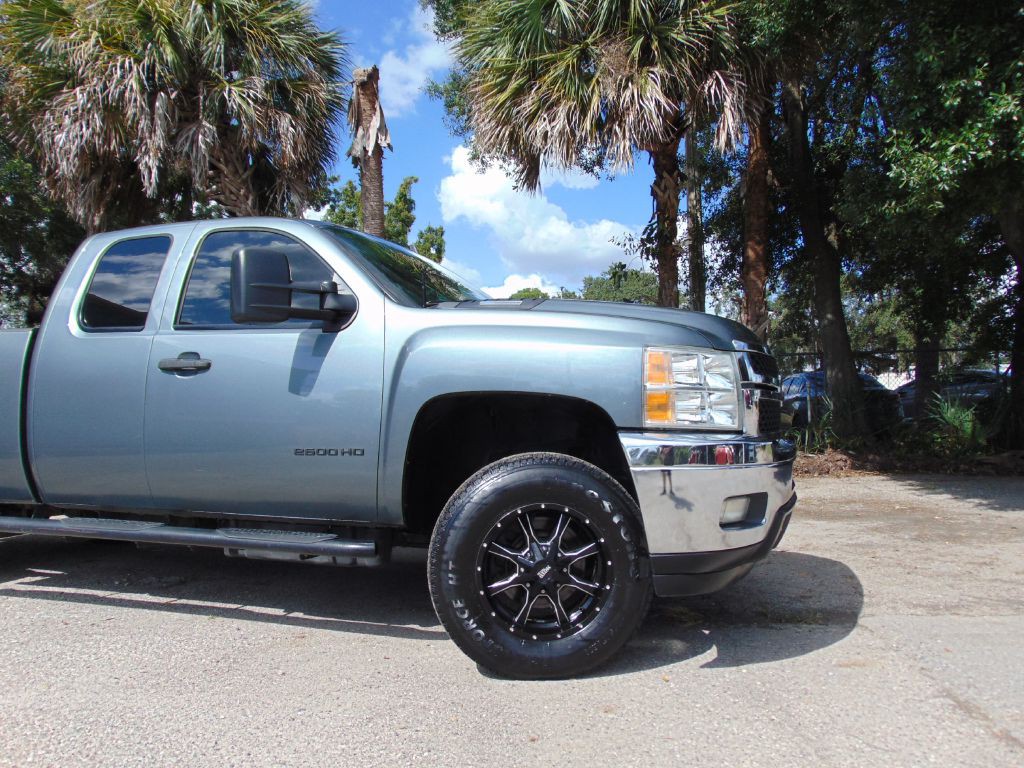 2013 Chevrolet Silverado 1500 Image 2