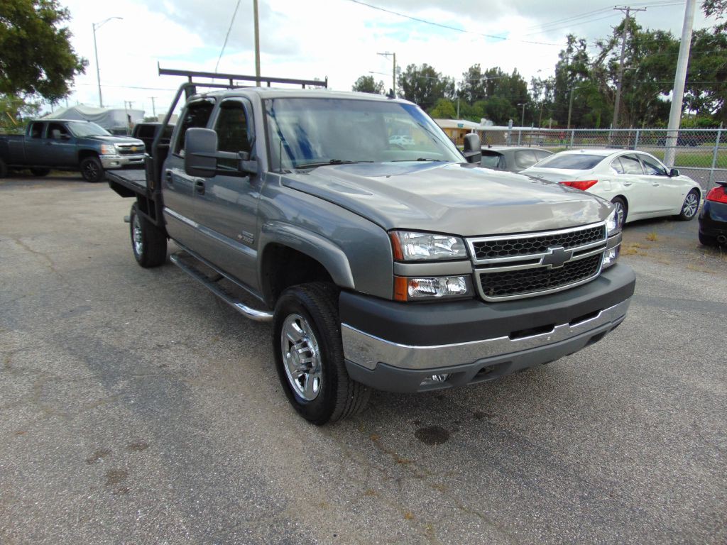 2006 Chevrolet Silverado 1500 Image 2