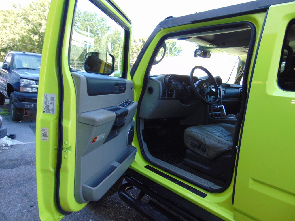 2004 HUMMER H2 Image 25