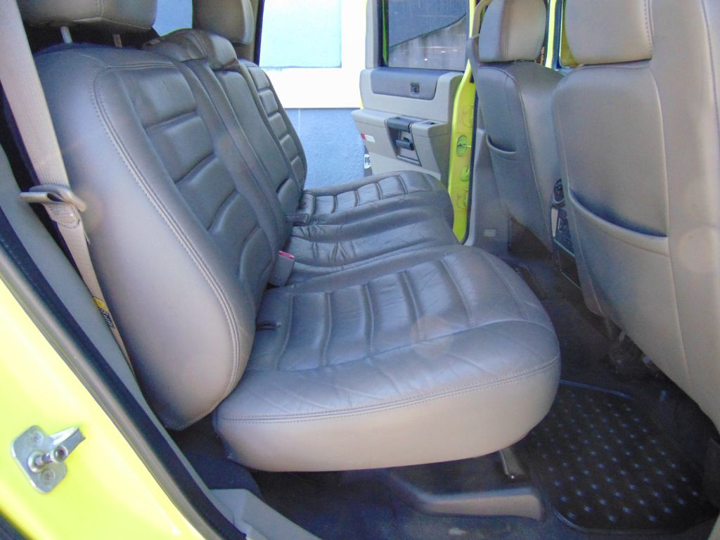 2004 HUMMER H2 Image 32