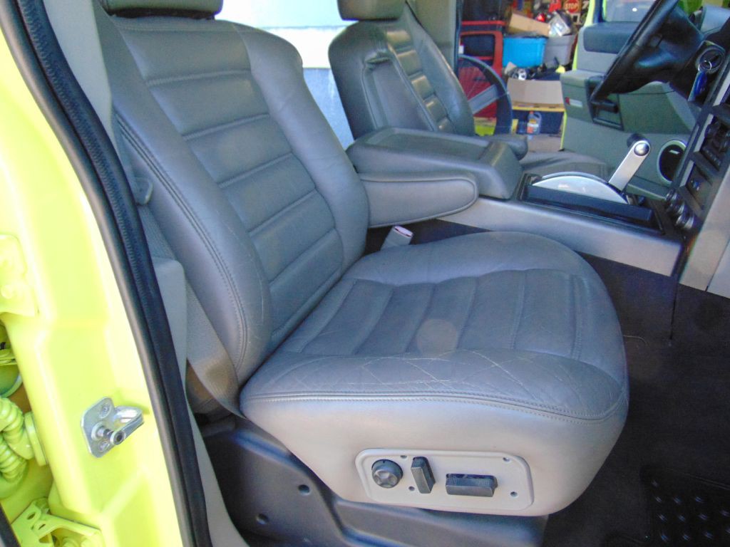 2004 HUMMER H2 Image 34