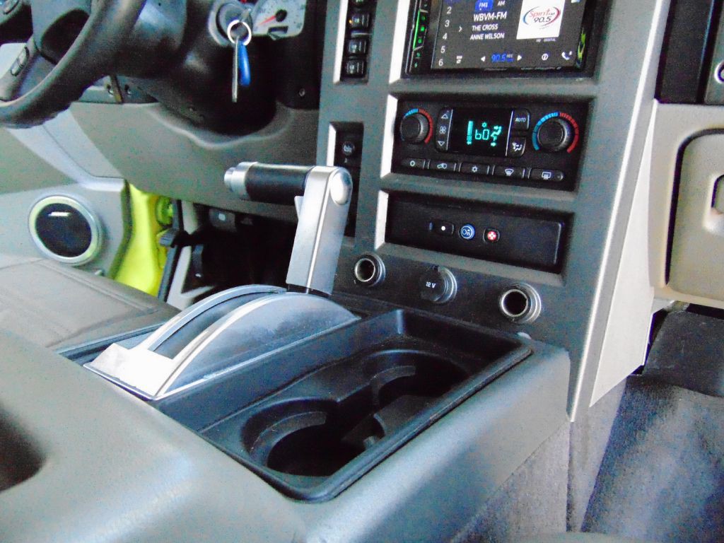 2004 HUMMER H2 Image 36