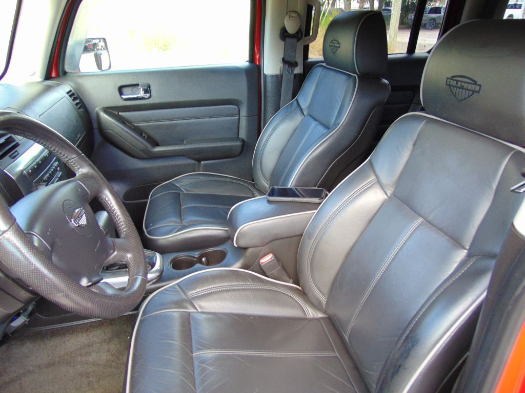 2008 HUMMER H3 Image 25
