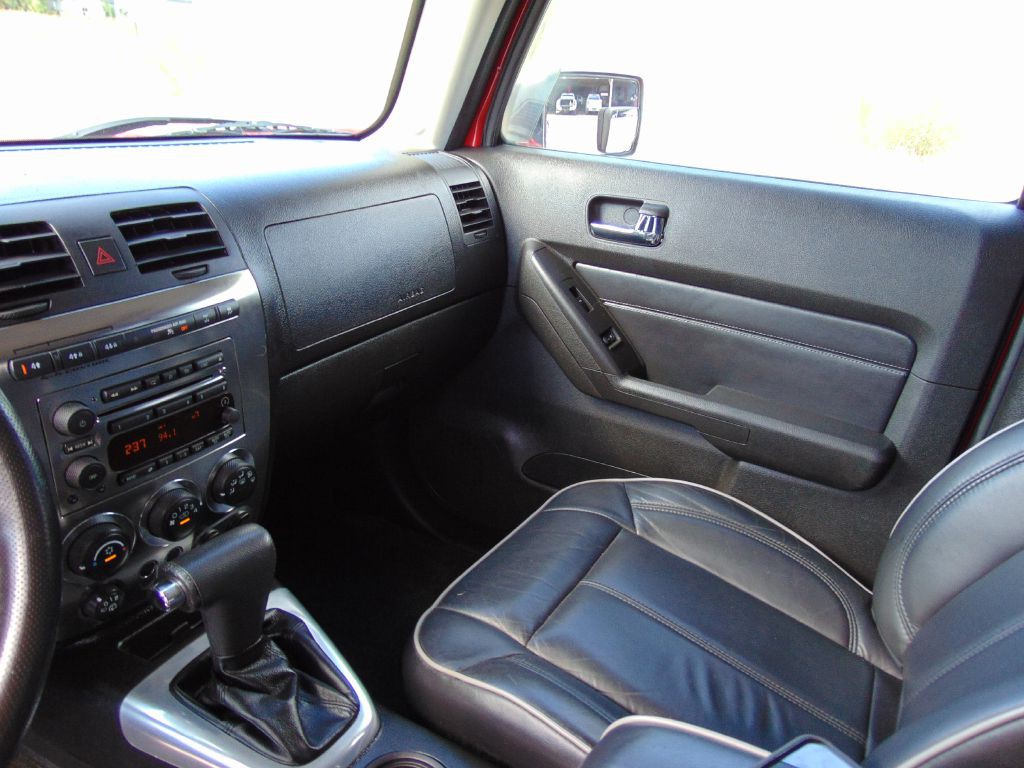 2008 HUMMER H3 Image 26