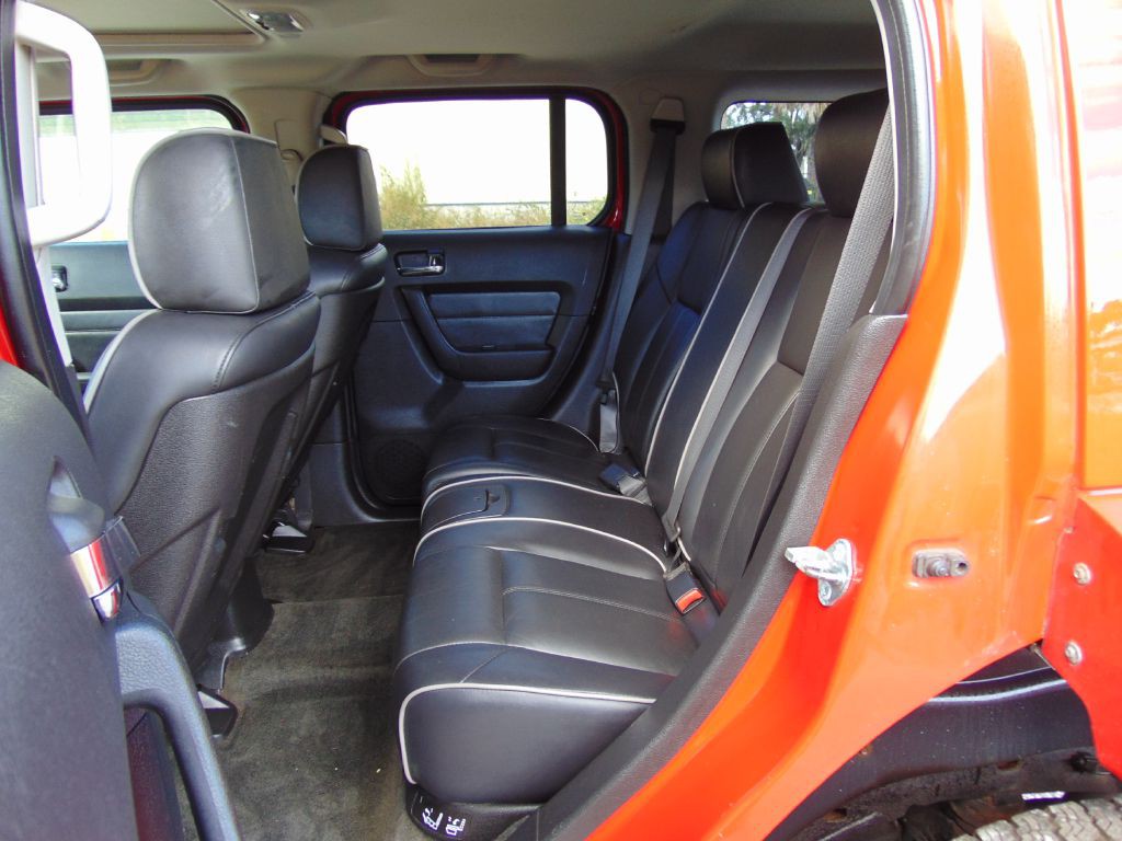2008 HUMMER H3 Image 28