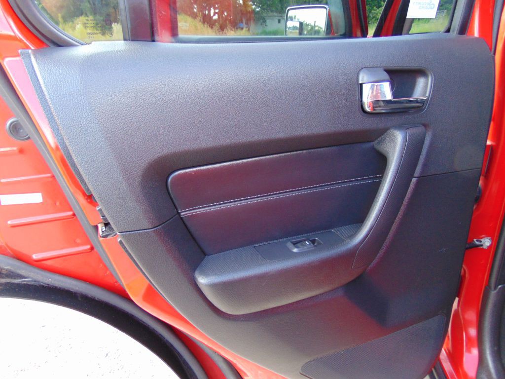 2008 HUMMER H3 Image 30