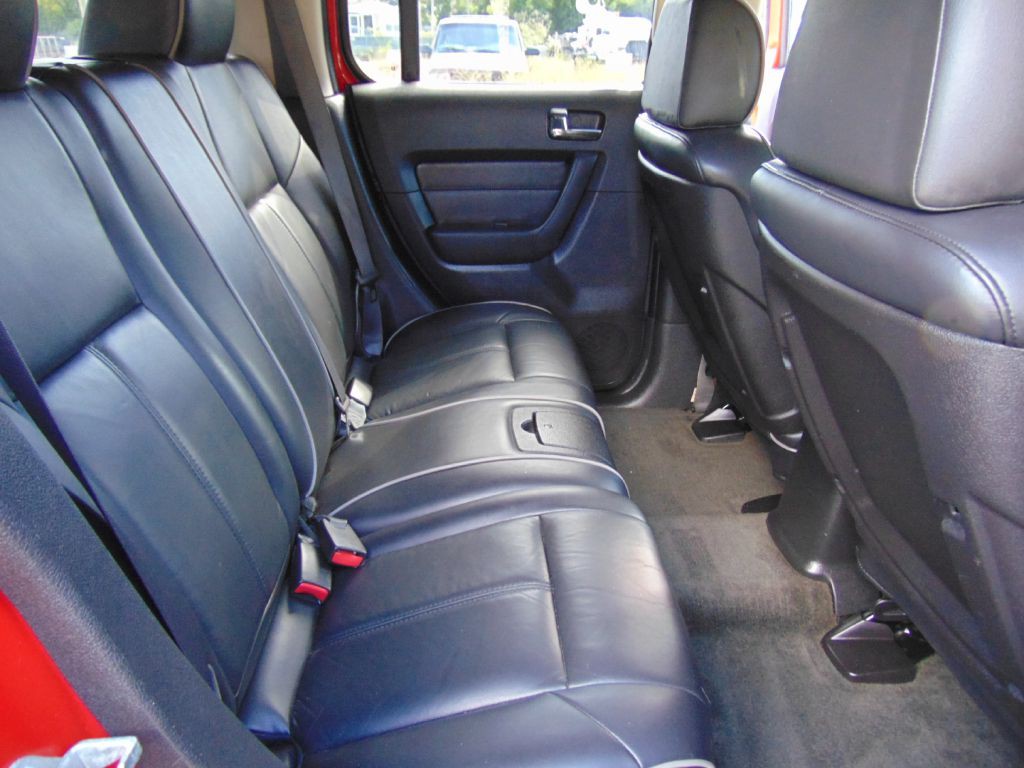 2008 HUMMER H3 Image 31