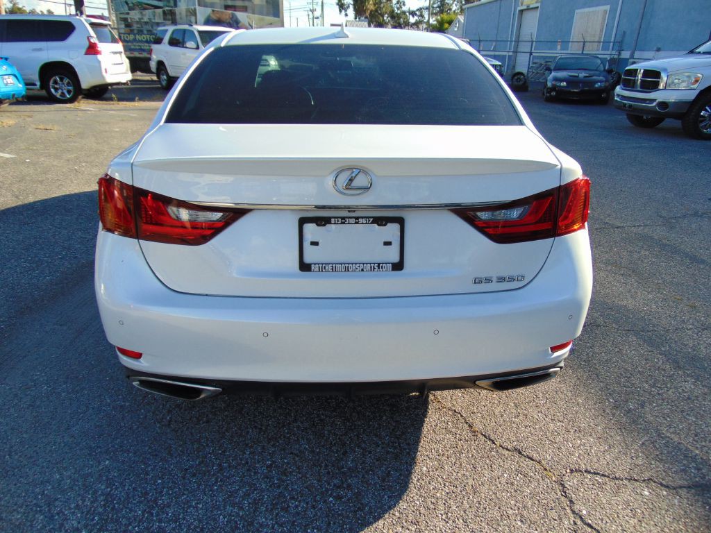2014 Lexus GS Image 9