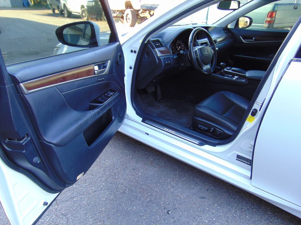2014 Lexus GS Image 16