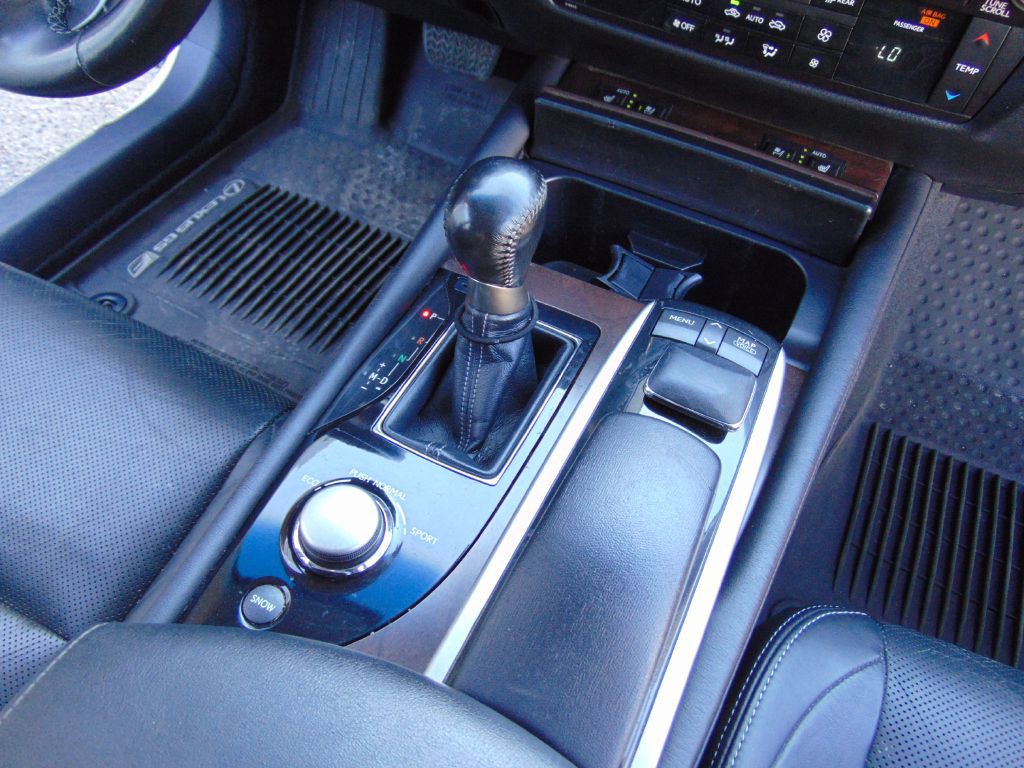 2014 Lexus GS Image 31