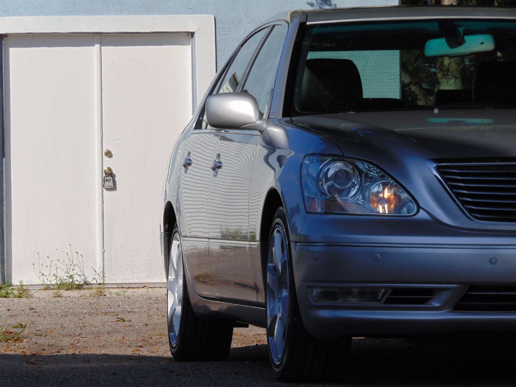 2005 Lexus LS Image 17