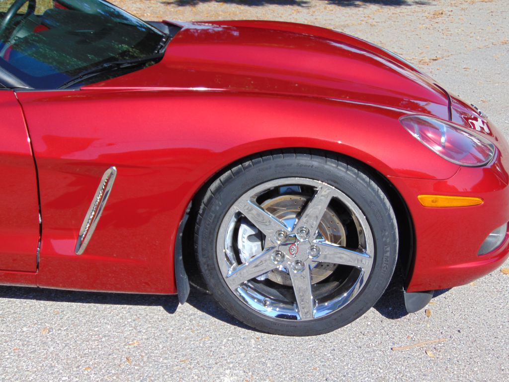 2005 Chevrolet Corvette Image 7