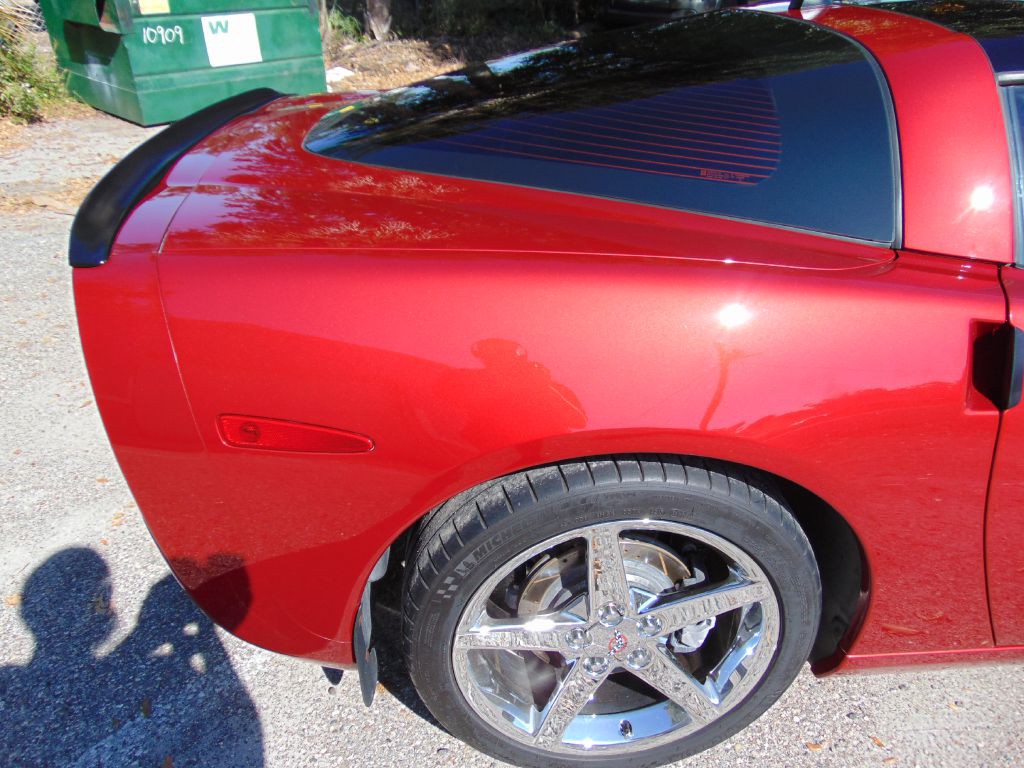 2005 Chevrolet Corvette Image 9