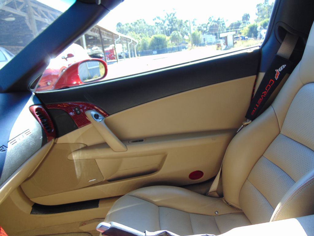 2005 Chevrolet Corvette Image 19