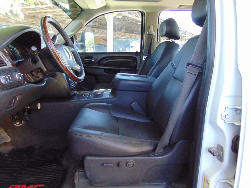 2013 GMC Sierra Image 16