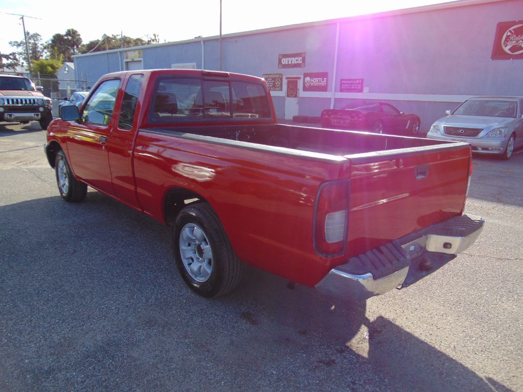1999 Nissan Frontier Image 7