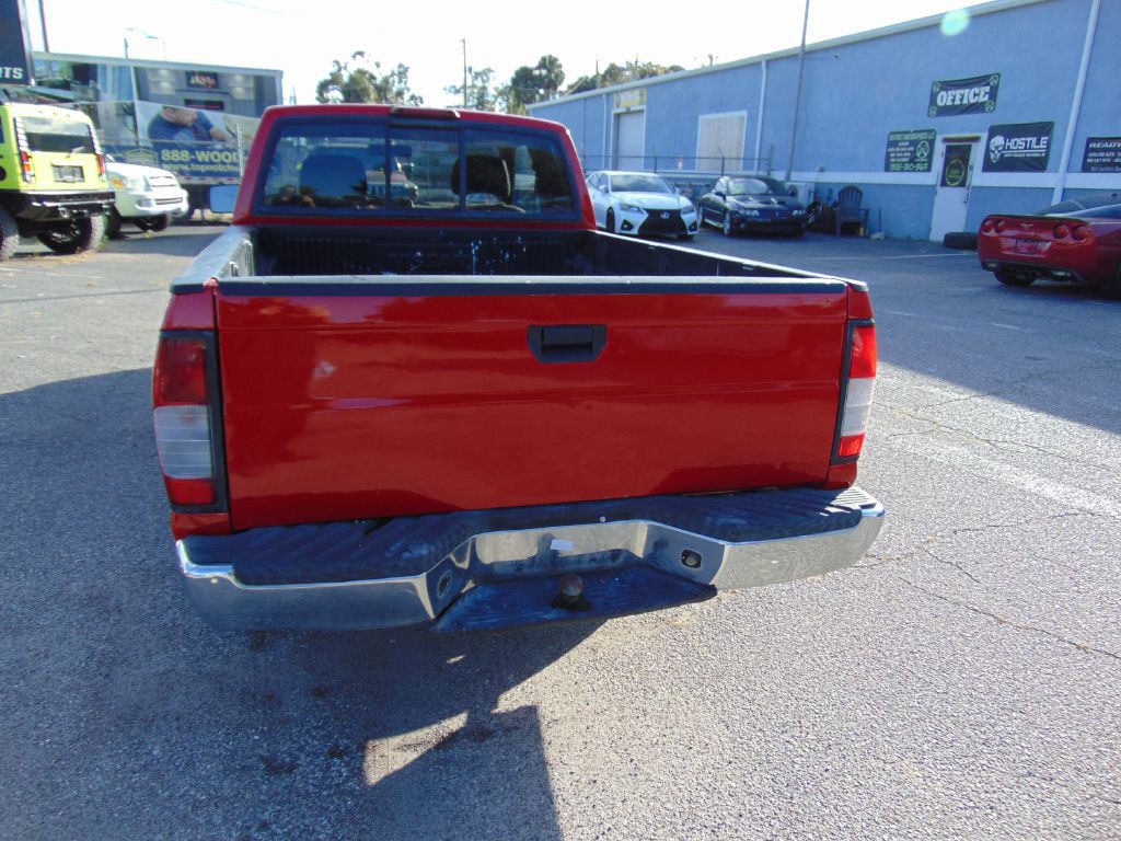 1999 Nissan Frontier Image 8