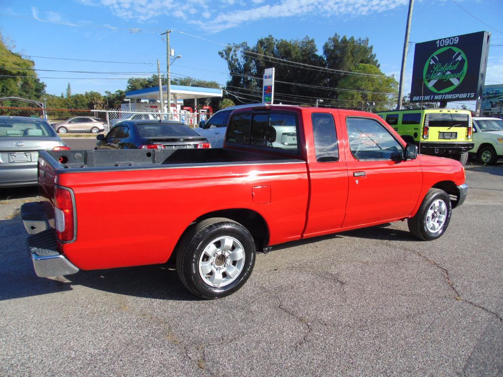 1999 Nissan Frontier Image 10