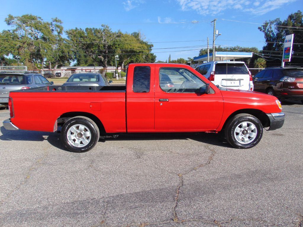 1999 Nissan Frontier Image 11