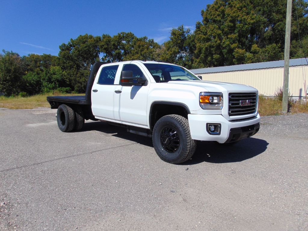 2015 GMC Sierra Image 1
