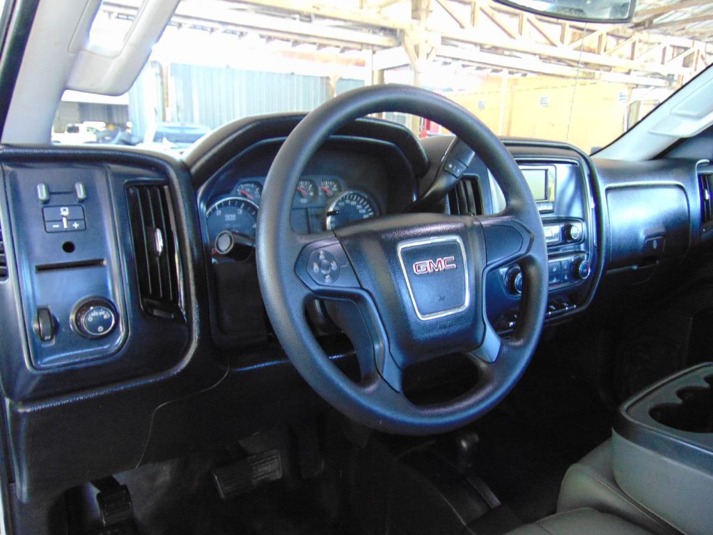 2015 GMC Sierra Image 25