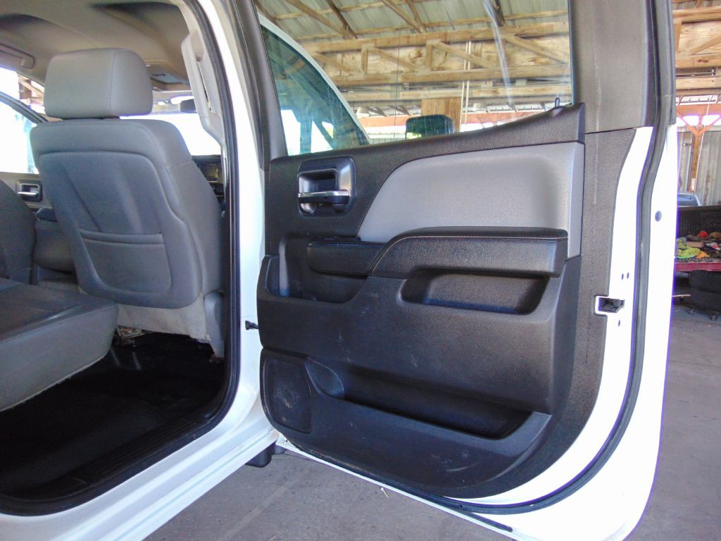 2015 GMC Sierra Image 30