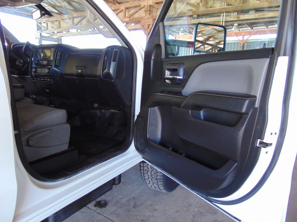 2015 GMC Sierra Image 32